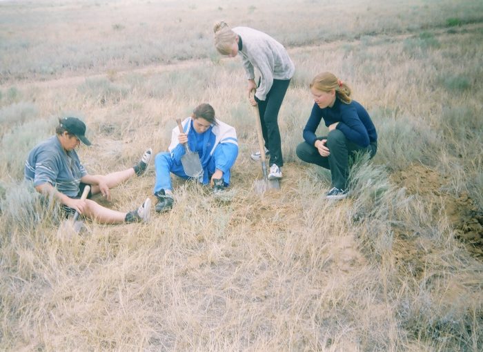 Астраханцы в поисковой экспедиции в Республики Калмыкия, 2002 год